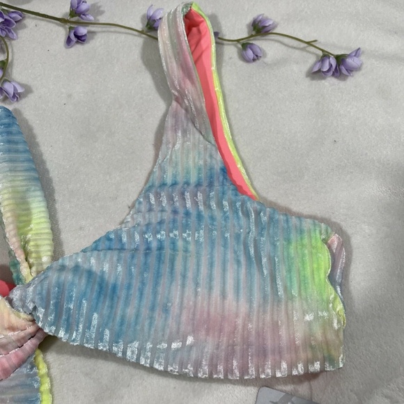 NEW Dippin Daisys Tie Front Top in Candy Tie‎ Dye [SZ Medium ] - Picture 5 of 11